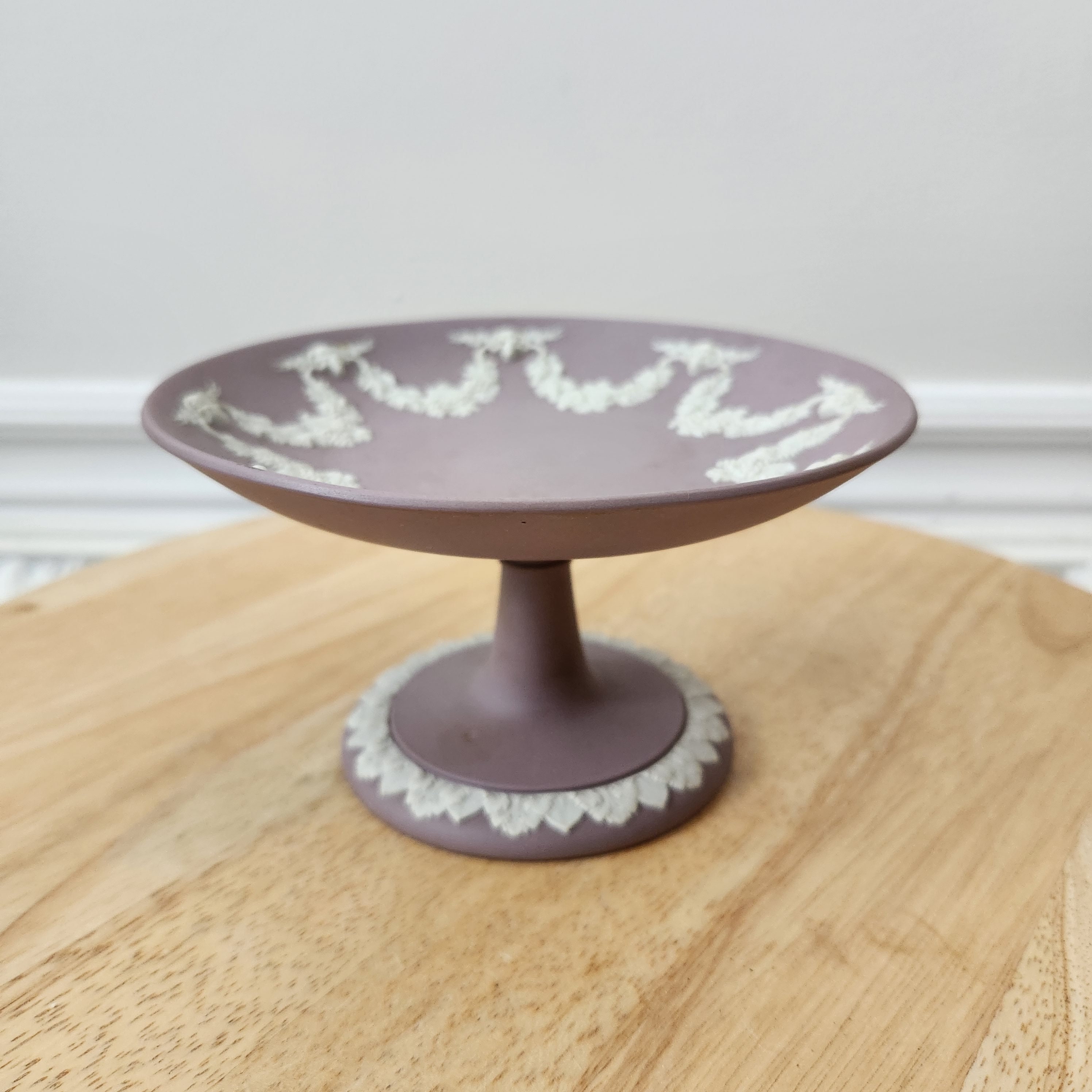 LV-0363 Purpleheart & Ebony Miniature Wooden Vase, Pedestal Bowl, Holl –  Elvio Design