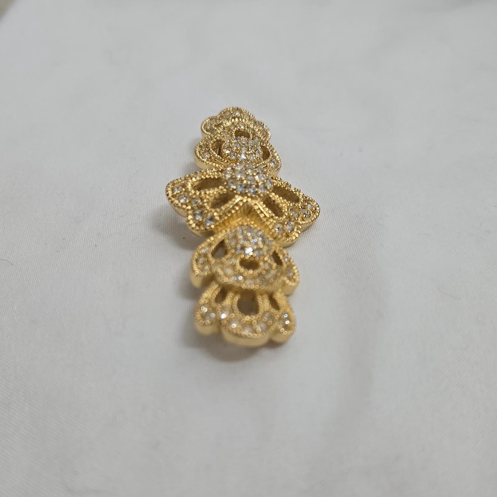 ヴィンテージ クリスチャン ディオール ブローチ サイン入り ゴールド