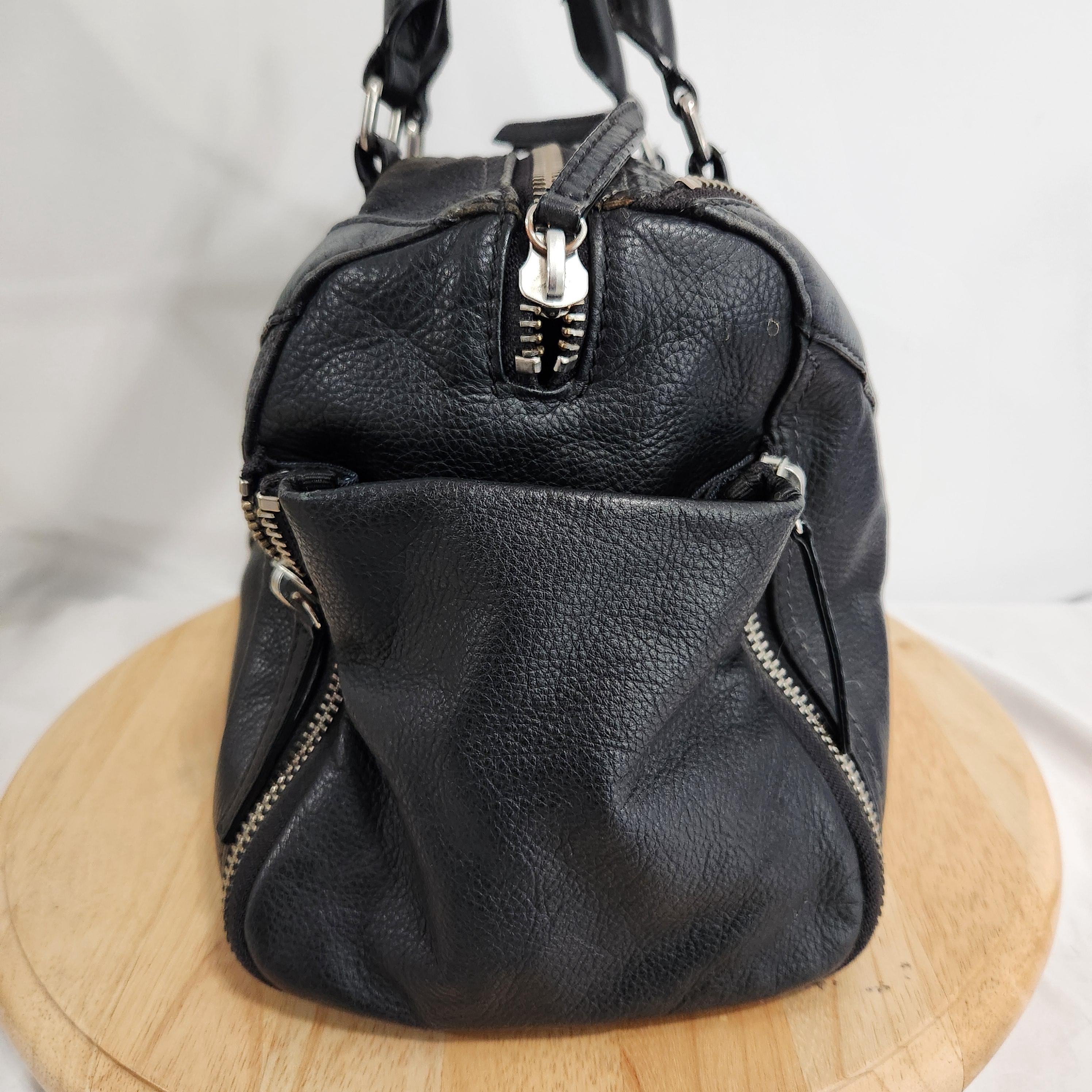 Diesel Black Pebbled Leather Boston Bag, Top Handle Zipper Diesel Black Pebbled Leather Boston Bag, Top Handle Zipper
