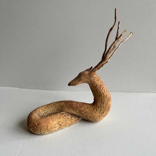 Sculpture serpent, animal fantastique