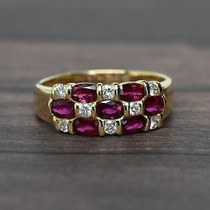 1.75ctw Ruby Oval & Diamond 18k Yellow Gold Ring