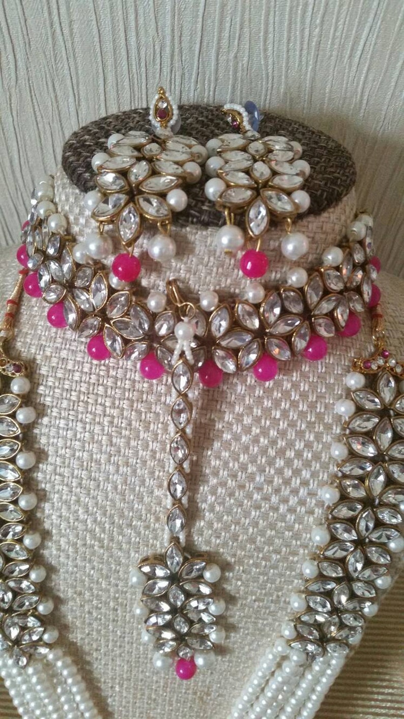 Indian jewellery jewelry wedding bridal party Necklace Mala choker earrings teeka set pearls hand made jewelry beads antique look head piece