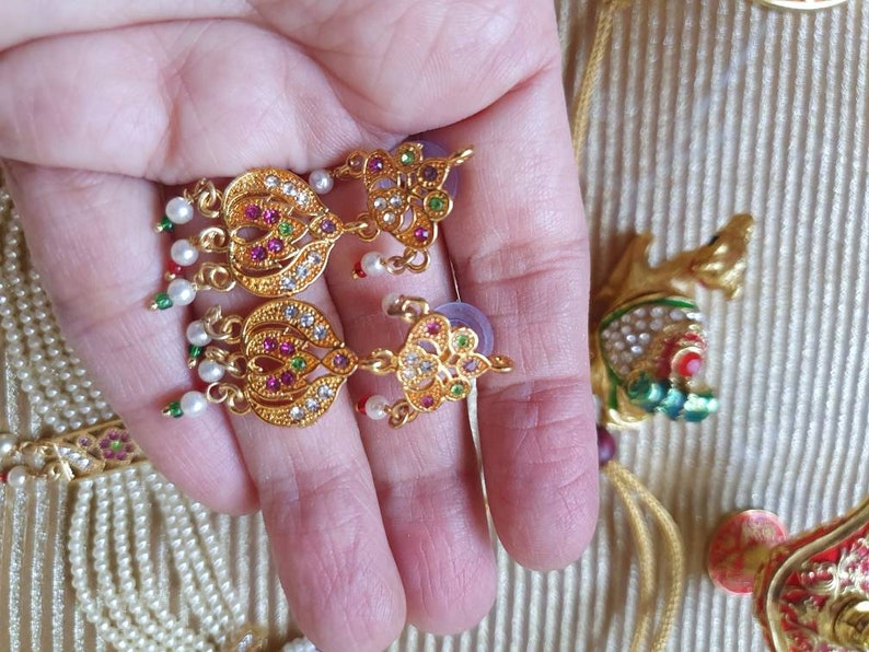 Indian jewelry bridal wedding kundan polki earrings necklace choker set ethnic punjabi Pakistani jadau jarau pearls gift birthday anniversar