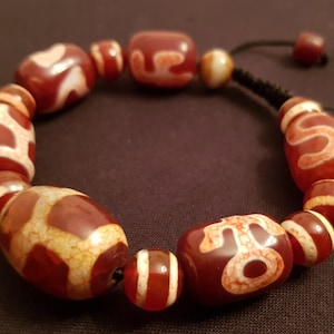 Tibetan dZi bead bracelet