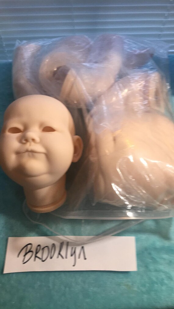 Realborn Brooklyn Crawling 8 Month 24 Reborn Doll Kit WITH TORSO