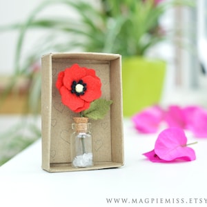 Matchbox poppy, matchbox gift, felt poppy, mini flower, remembrance flower, mum flowers, flower gift, teacher friend gift, image 6