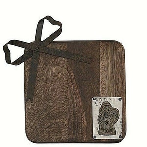 Christmas Wood Cutting Board Mudpie Square Metal Santa Tag and Bow trim, 8” NWT
