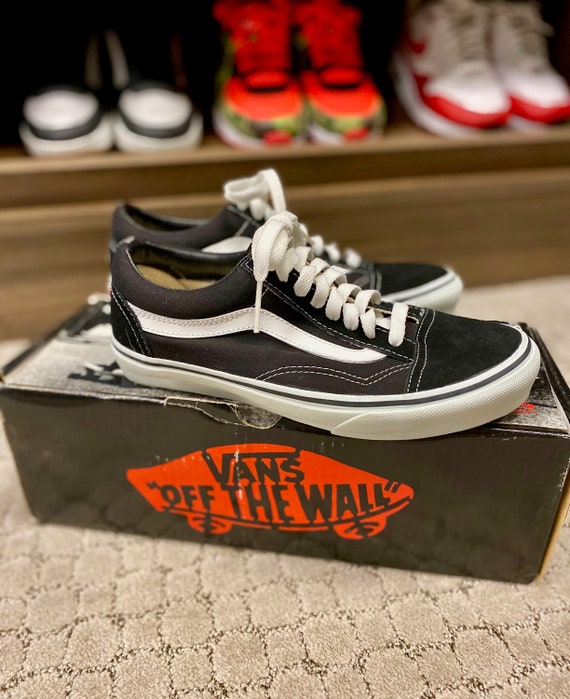 Vintage Deadstock VANS SK8 HI Skate Shoes DOGTOWN
