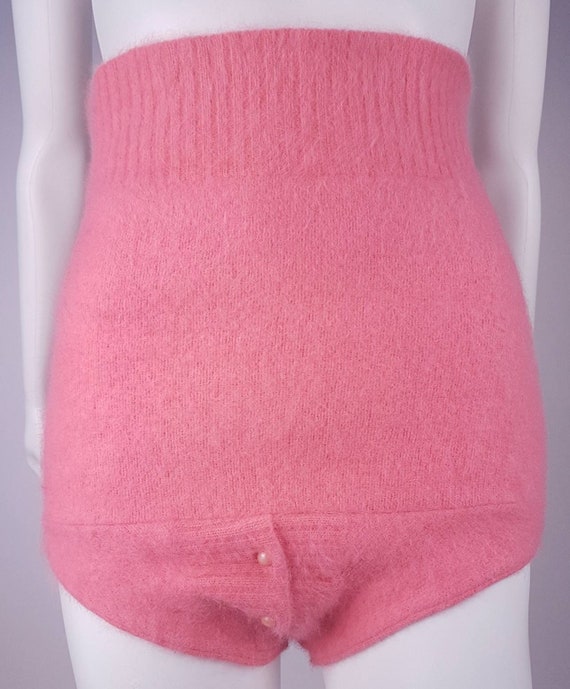 Vintage 50's | Pink Cashmere | High Waisted Short… - image 9