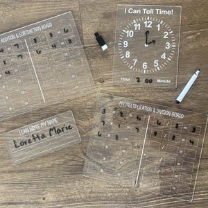 Tavole didattiche in acrilico con moltiplicazione, divisione, addizione, sottrazione, nome, orologio, file digitale SVG tagliato al laser, compatibile con LightBurn