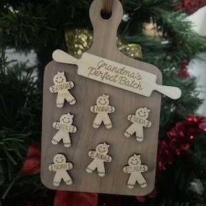 Juego de adornos familiares de galletas Perfect Batch, archivo cortado con láser SVG, compatible con Lightburn, omtech, glowforge, xtool - Grandma, Grandma, Mimi, etc.
