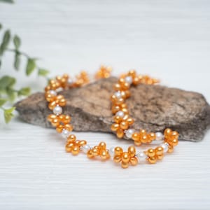 University of Tennessee Volunteers - 18″ Orange & White Freshwater Cluster Pearl Necklace. Gift box included free shipping. Go VOLS!
