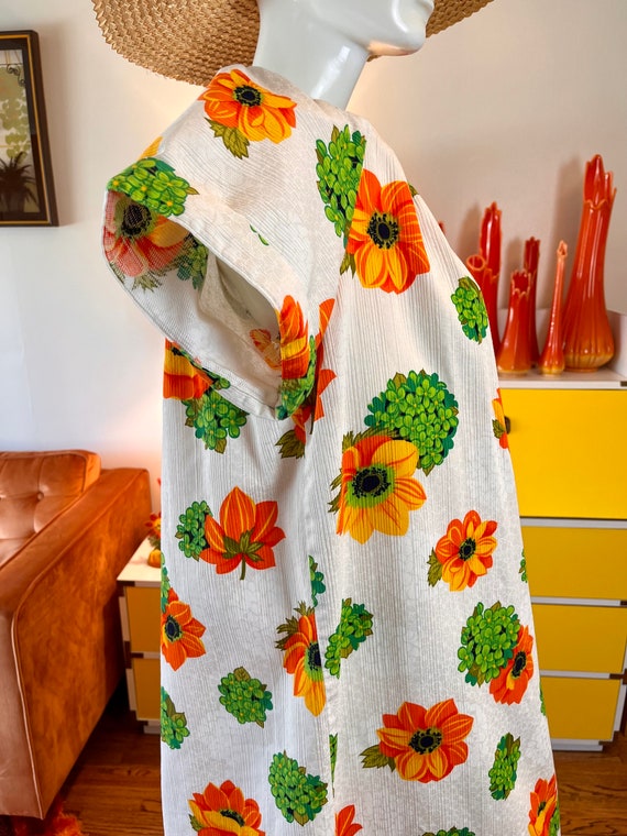 Vintage 60s/70s White, Orange, and Green Groovy F… - image 6