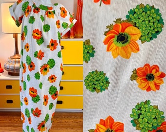 Vintage 60s/70s White, Orange, and Green Groovy Floral Hawaiian Short Sleeve MuuMuu Lounge Dress