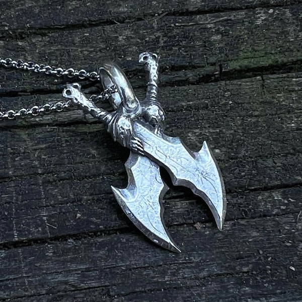 Chaos Blades, War God Silver Pendant Jewelry, Cast Gamer Necklace