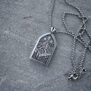 Colgante Aco Ciudad de Estrellas, collar de plata de ley, medallón reversible con gema Velaris (tamaño completo o dije)