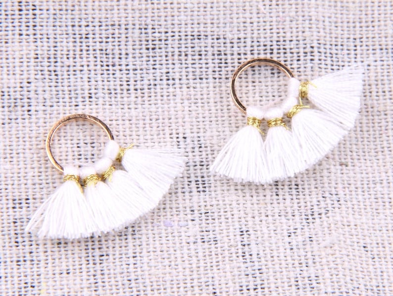 Wholesale 100pcs Mini Tassel Charms Tiny Short Cotton Tassel Supplies for Crafts and Jewelry Making Cream White