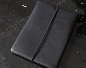 black Macbook case leather / MacBook 13 inch / customized laptop bag / black leather macbook case 15 inch / 13 inch macbook black leather