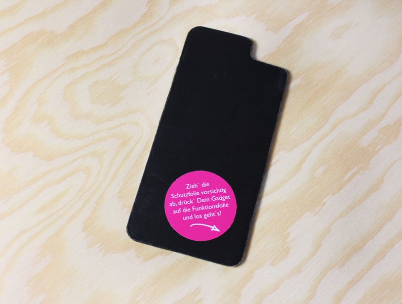 slim purse for the back of your iphone made of silver leather silver leather case for iphone 5 iphone 5s or iphone SE Made in Berlin