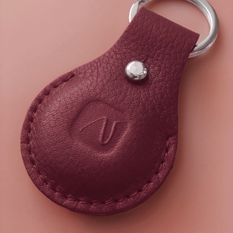 Leather AirTag case // AirTag case made of leather // AirTag pendant made of wine-red leather // AirTag keychain with initials image 3