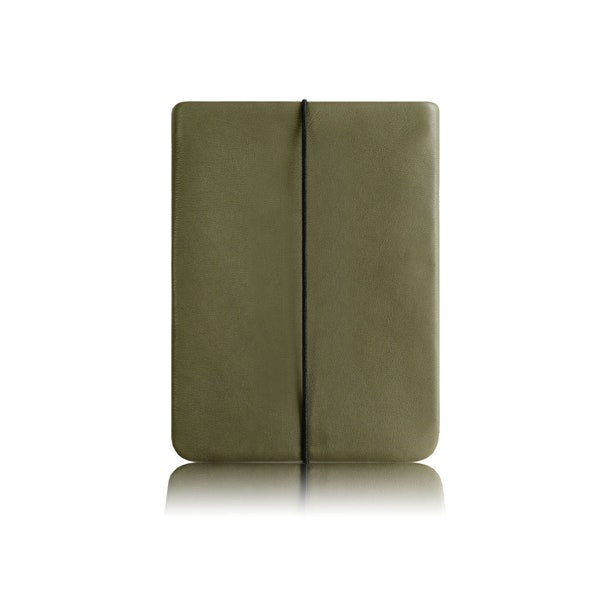 Case for new 11" iPad Pro and 12.9" iPad Pro made of green leather / green leather iPad Sleeve for iPad Pro / Made in Berlin