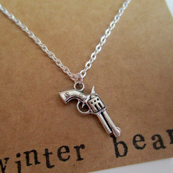 Collier d’arme personnalisé - Cadeau d’ami - Pistolet à shot - Bijoux - Bijoux - Cadeau d’anniversaire - Sœur - Maman - Noël - Meilleur ami - Arme