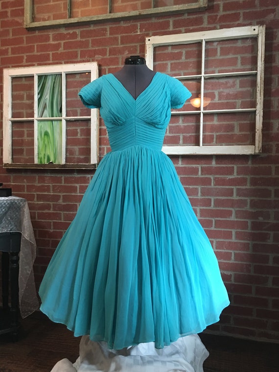Vintage 1950’s Pleated Turquoise Blue Chiffon Part