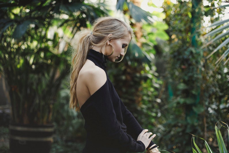 Backless turtle neck sweater Mellody
