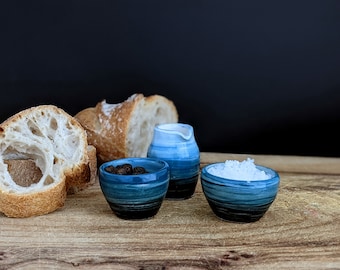 Small condiment set, sea colour.