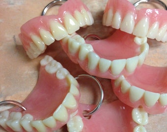 Tiny denture keychain "baby teeth@