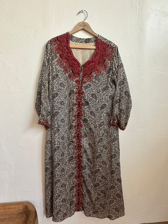 Vintage Indian 100% Silk Dress Kaftan Paisley Prin