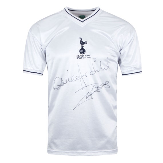 signed tottenham shirt
