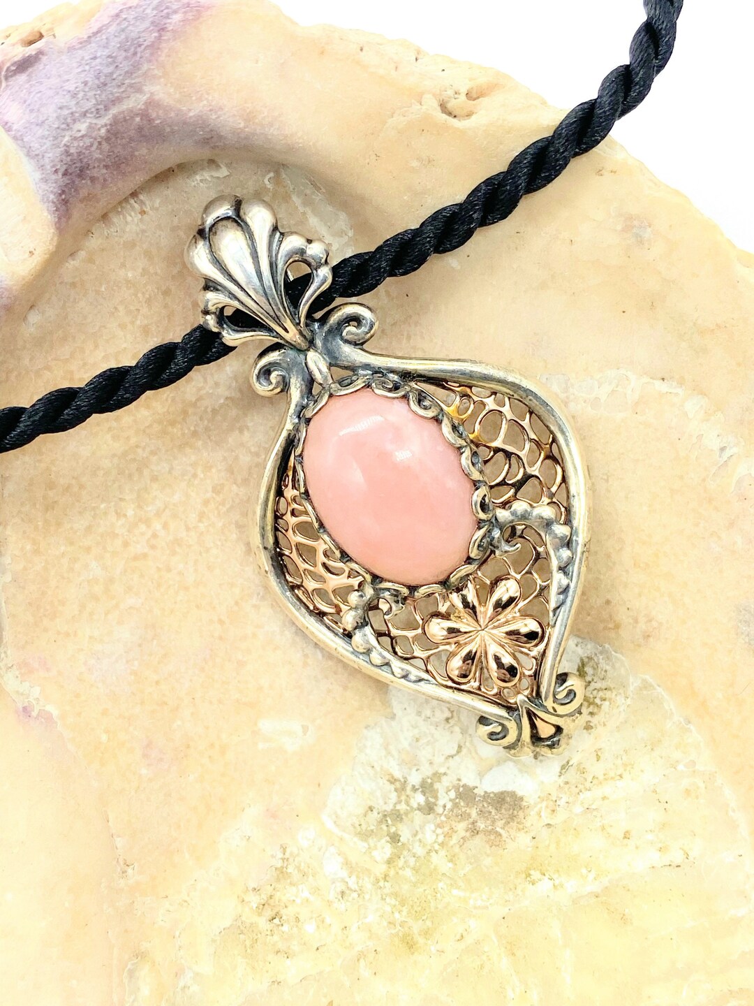 4.W.A. JEWELRY SUPPLY. EMBLEM NECKLACE
