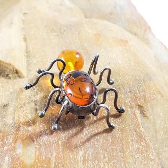 Sterling Spider Brooch, Oval Natural Amber and Rou