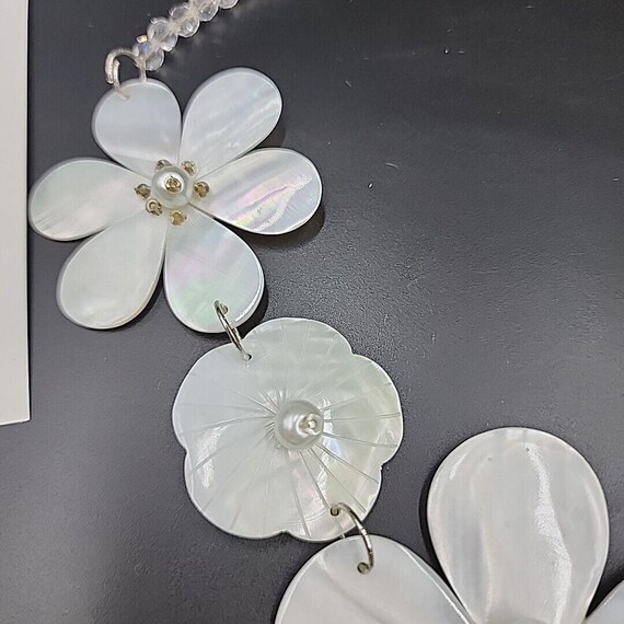 Cabebe Shell Flower Statement Necklace Unicef Hal… - image 6