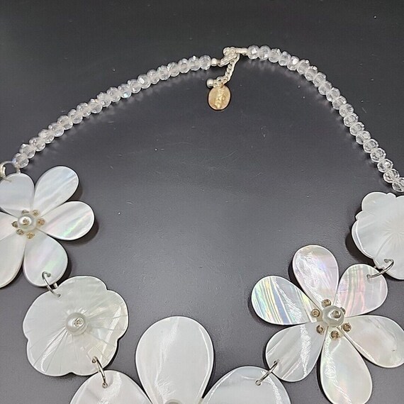 Cabebe Shell Flower Statement Necklace Unicef Hal… - image 7