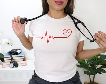 Camisa RN para enfermera, enfermera registrada, estudiante de enfermería. Enfermera Life Shirt Regalo para RN -3001 Bella Canvas Unisex Jersey Camiseta de manga corta-1103