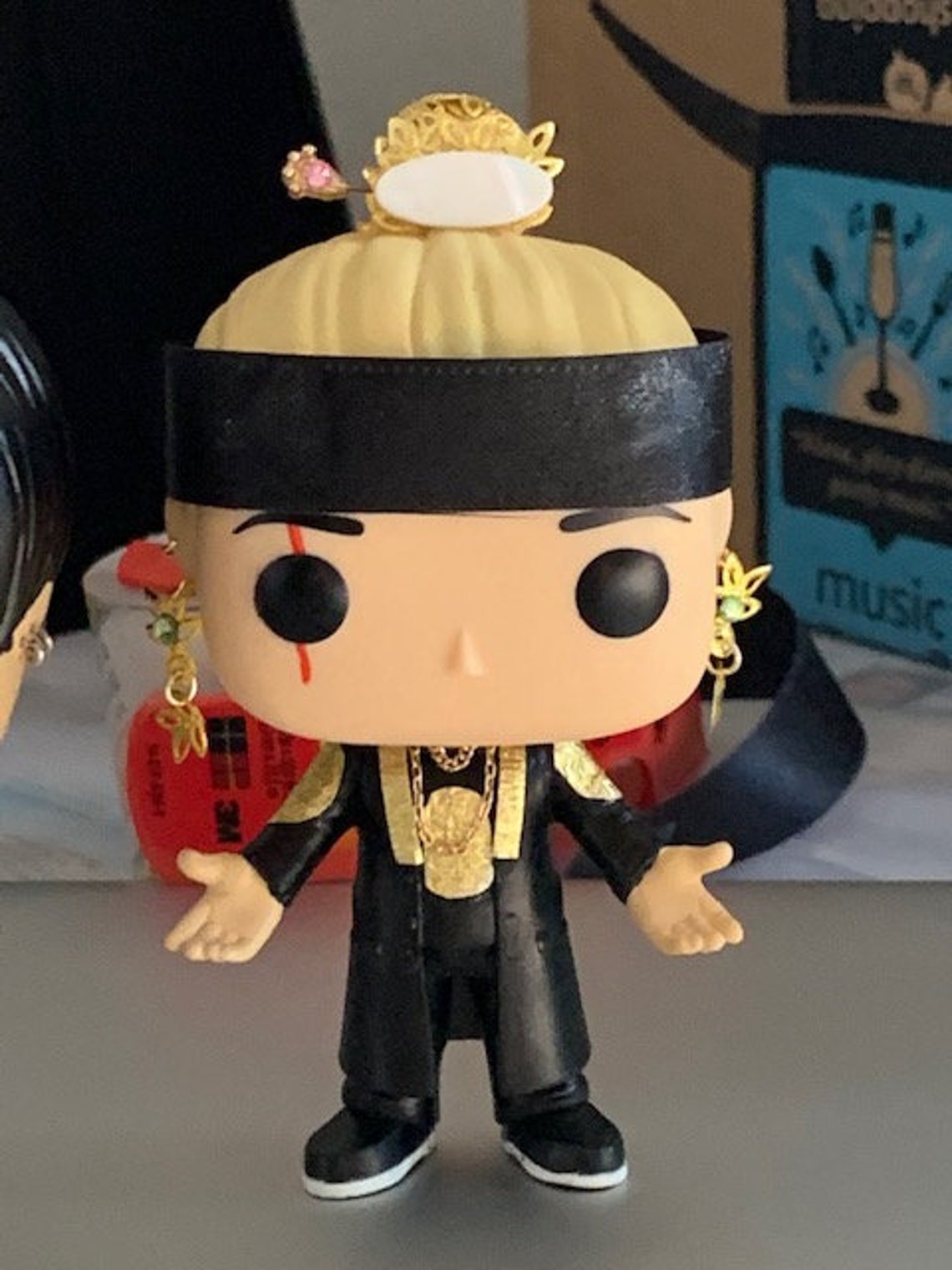 Custom BTS Funko Pop SUGA Min Yoongi King from Daechwita MV | Etsy