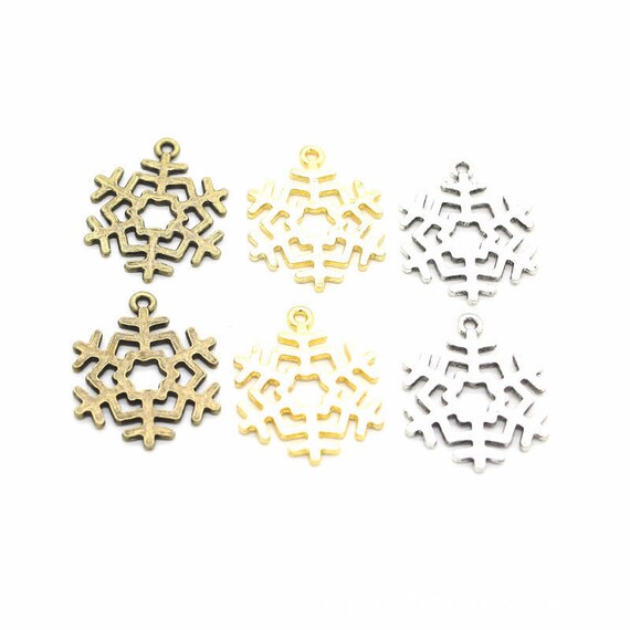 Antiqued Finish Snowflake Pendant Charm Antiqued Finish Snowflake Pendant Charm