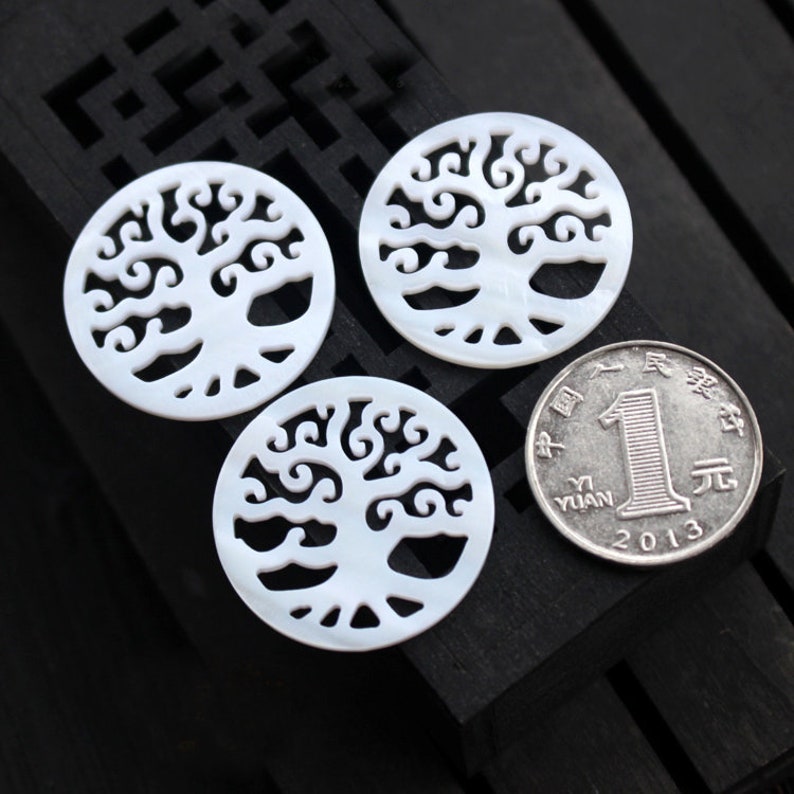 B116 2pcs 30mm White Mother of Pearl Shell Hollow Carved Tree Charms Pendants,Mother Of Pearl Beads,Beads Charms Pendants,Shell Jewelry DIY