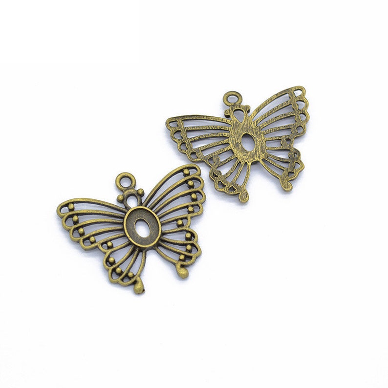 16pcs 39x33mm Antique SilverAntique Bronze Butterfly Pendant Charms,Butterfly Necklace,Cute Jewelry,DIY Supplies,Jewelry Making Findings