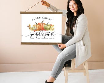 カスタム パンプキン パッチ サイン - 家族の名前 - キャンバス & 木製壁装飾