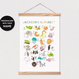 Poster dell'alfabeto degli animali personalizzato con il nome del bambino - Include cornice in legno