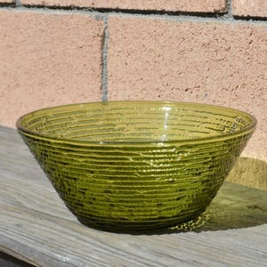 vintage Anchor Hocking Bol en verre Soreno vert avocat de 8 1/2 po.