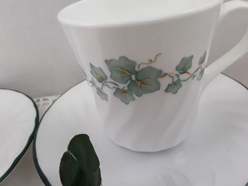 1995-2017 Corelle Callaway Ivy Set of Two Cup and Saucer Sets