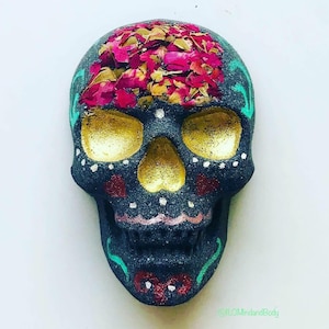 Skull Bath Bombs / Hand-painted / Various Colors and Designs / Halloween / Dia de Los Muertos / Birthday Gift