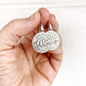 Australian 1961 Half Penny 925 Sterling Plated Vintage Coin Drop Earring. Free Shipping And Gift Wrapping. Made in Australia.
