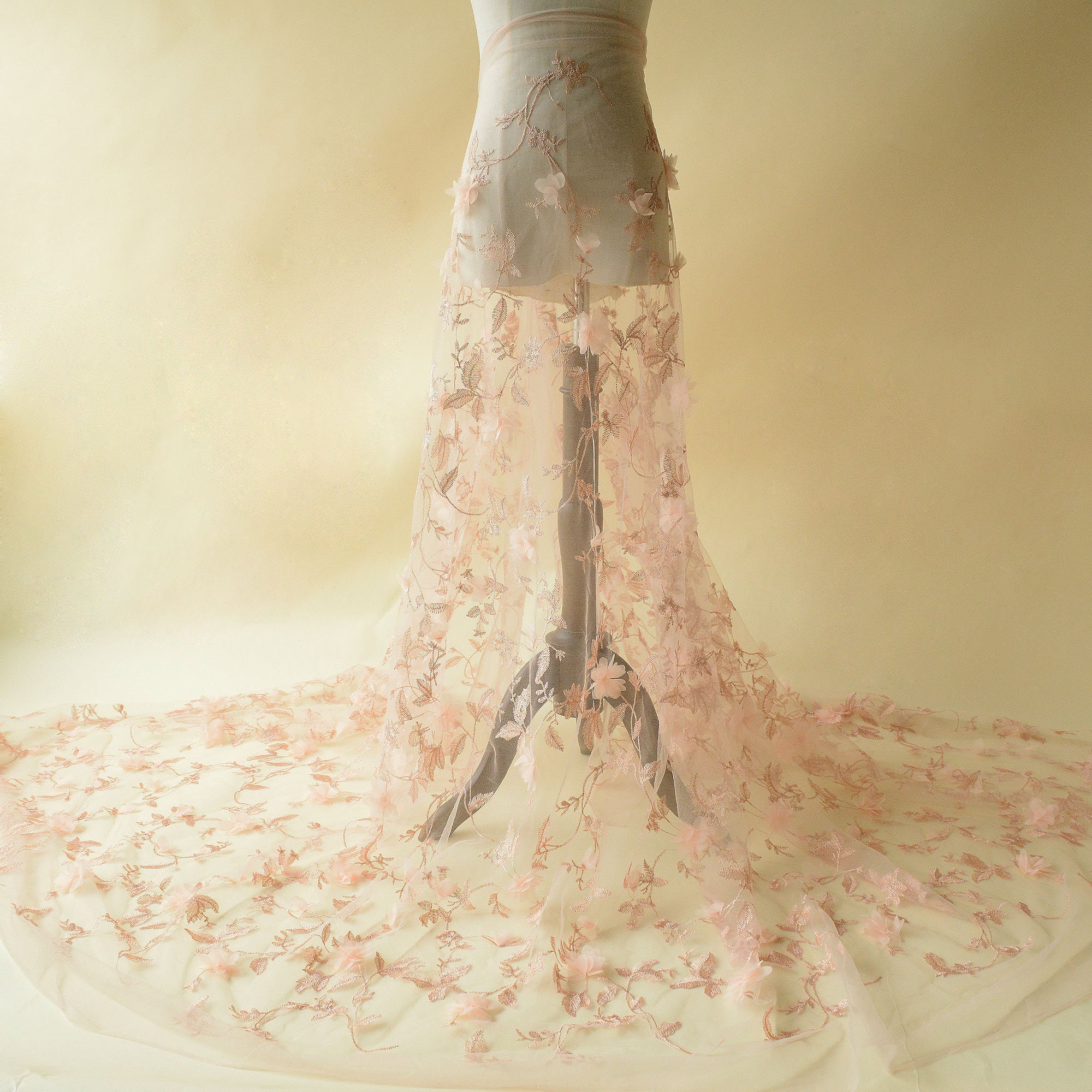 Tulle Flower Lace Fabric Materials Embroidery Bridal Lace Mesh DIY Wedding Dress Tulle Flower Lace Fabric Materials Embroidery Bridal Lace Mesh DIY Wedding Dress