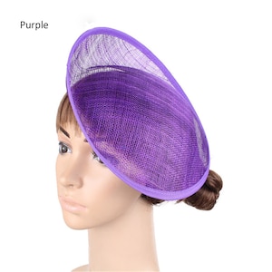 Bibi boutonné de forme ronde avec base de chapeau Sinamay, chapeau haut de forme pour chapellerie et fabrication de chapeaux 9,84 po. de diamètre purple