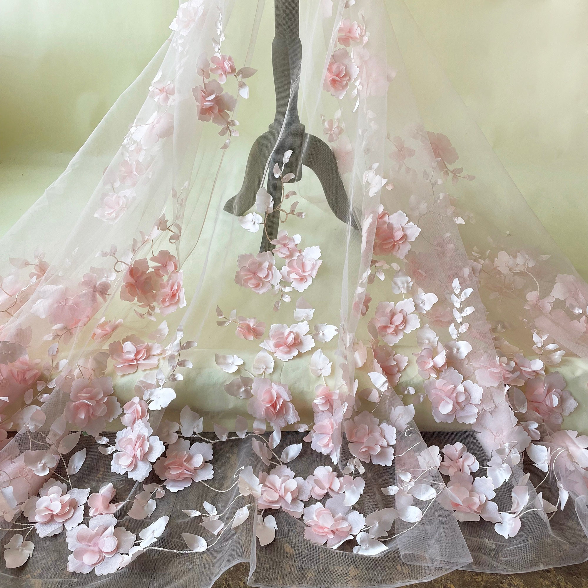 3D Flower Lace Fabric Embroidery Tulle Lace Mesh Gauze for Dance
